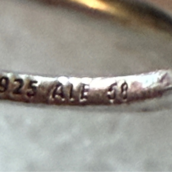 PANDORA Primrose Ring size 8.5 - Picture 2 of 3